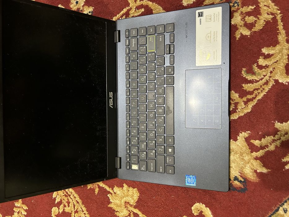 Ультрабук асус 14 дюймів R410MA цілим або по деталях