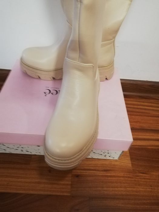 Kozaki damskie firmowe roz 37 nowe