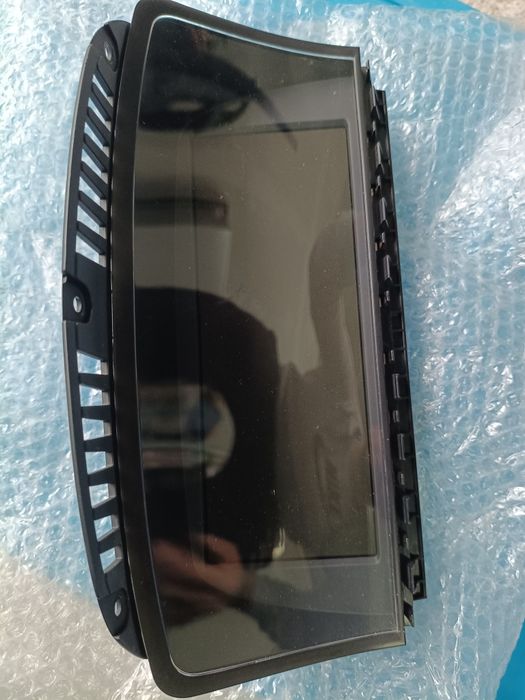 Ecrã BMW E 65 como novo