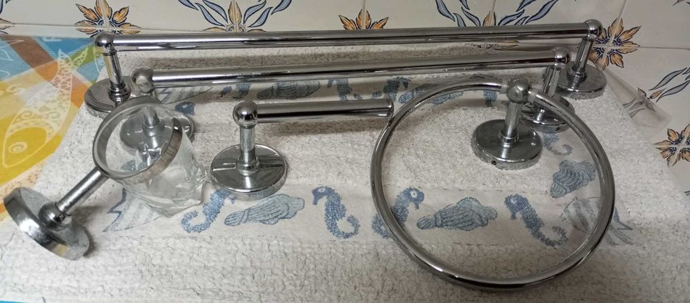 Toalheiros de WC - Inox - Novos