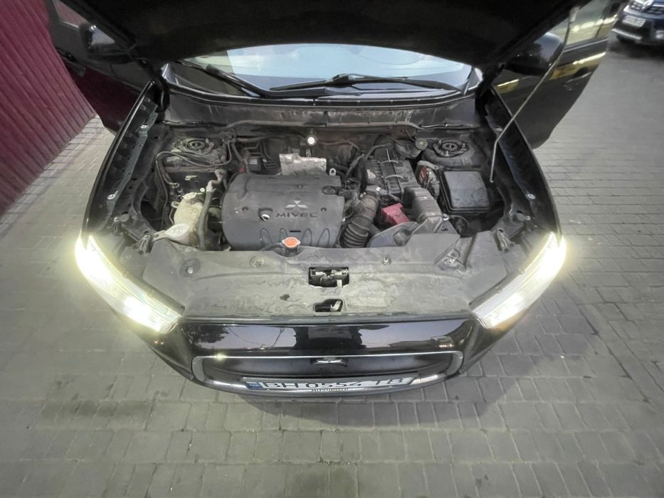 Mitsubishi ASX  2011 року