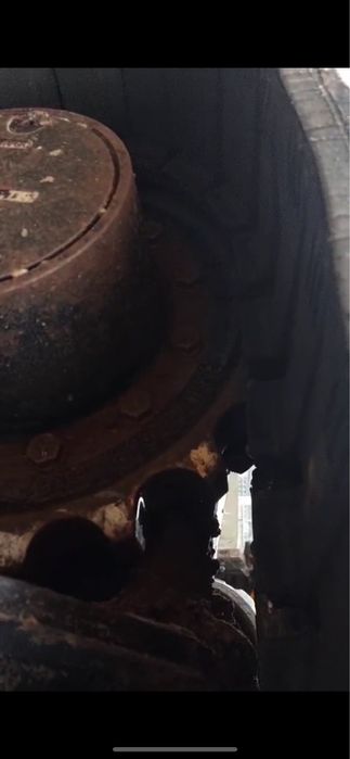 Продається JCB Z-48 Резинова гусениця.