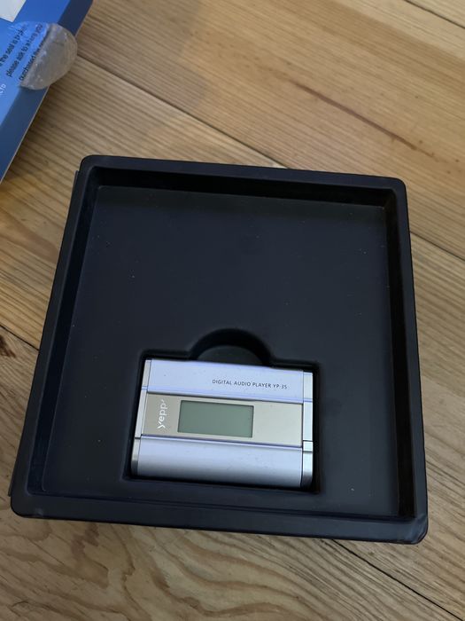 Плеєр Samsung yepp yp-35 H