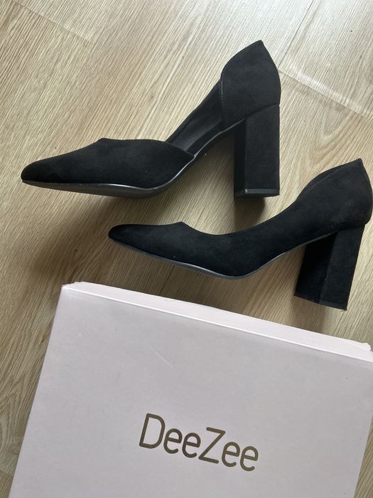 Czarne buty na obcasie słupku DeeZee model Agathi r. 41