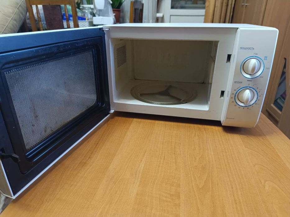 Мікрохвильова піч LG