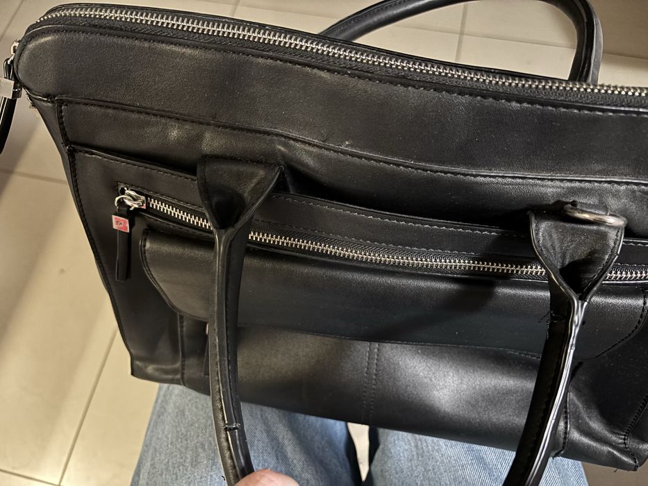 Czaerna torebka aktówka