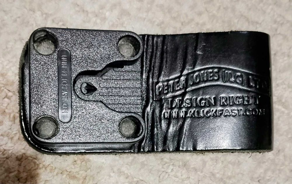 Фиксатор Klick Fast на ремень для рации и другого навесного