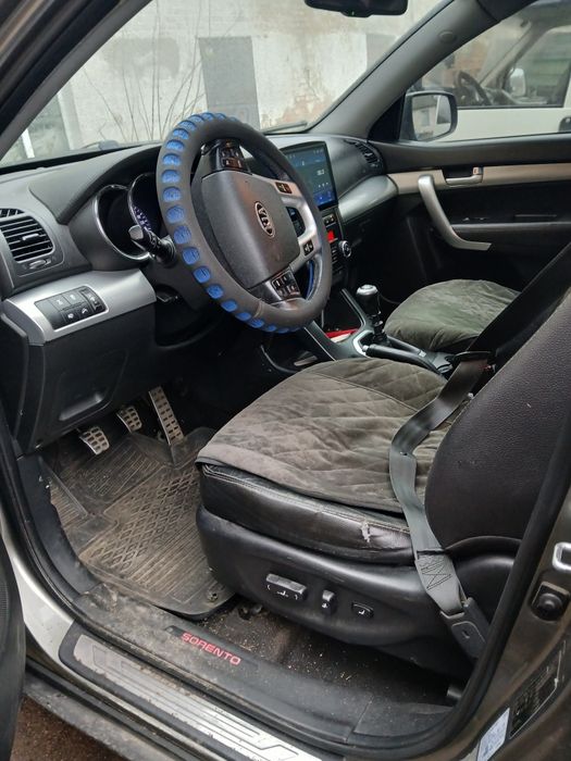 Продам KIA Sorento 2010