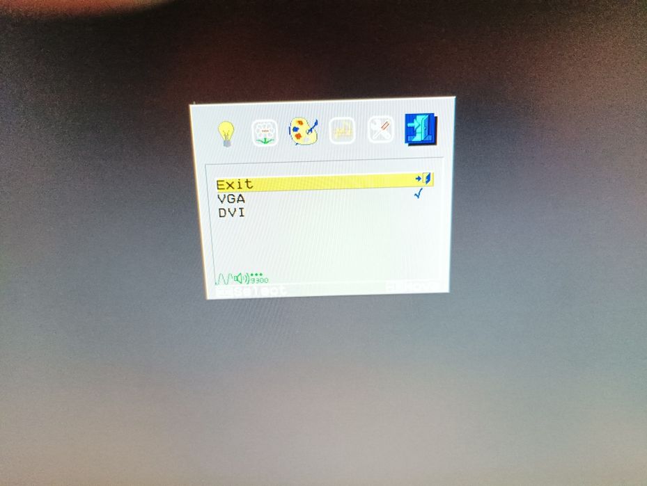 IT'S.  19.1" TFT. LCD MONITOR DC  12 V