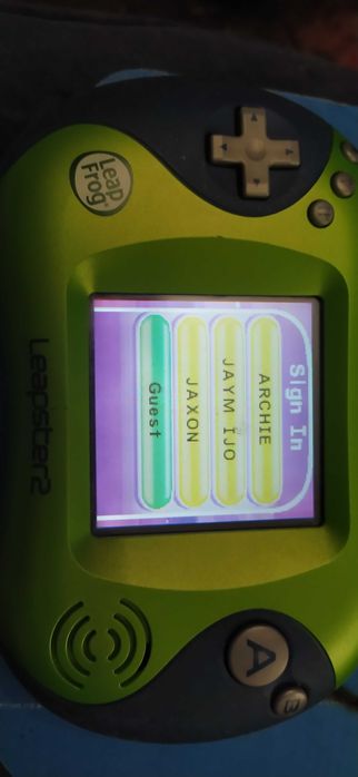 Ігрова я консоль Leapster2