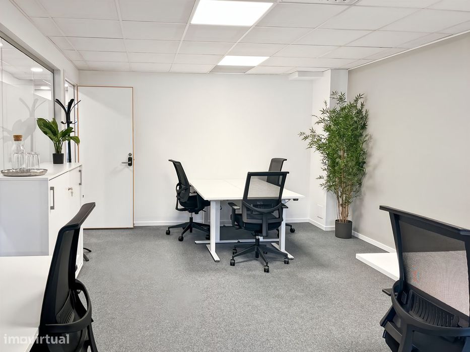 Escritório privado para 15 pessoas – Regus Loulé, Avenida do Algarve