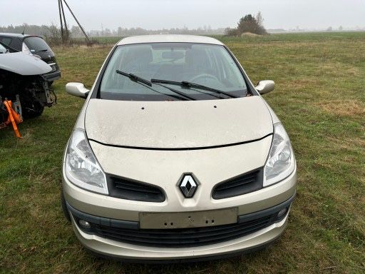 Renault Clio 3 фари