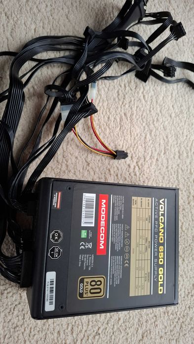 Zasilacz modularny Modecom Volcano 650W GOLD nowy 499zł