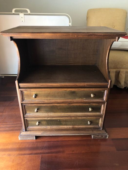 Conjunto Cómoda + 2 mesinhas e cabeceira