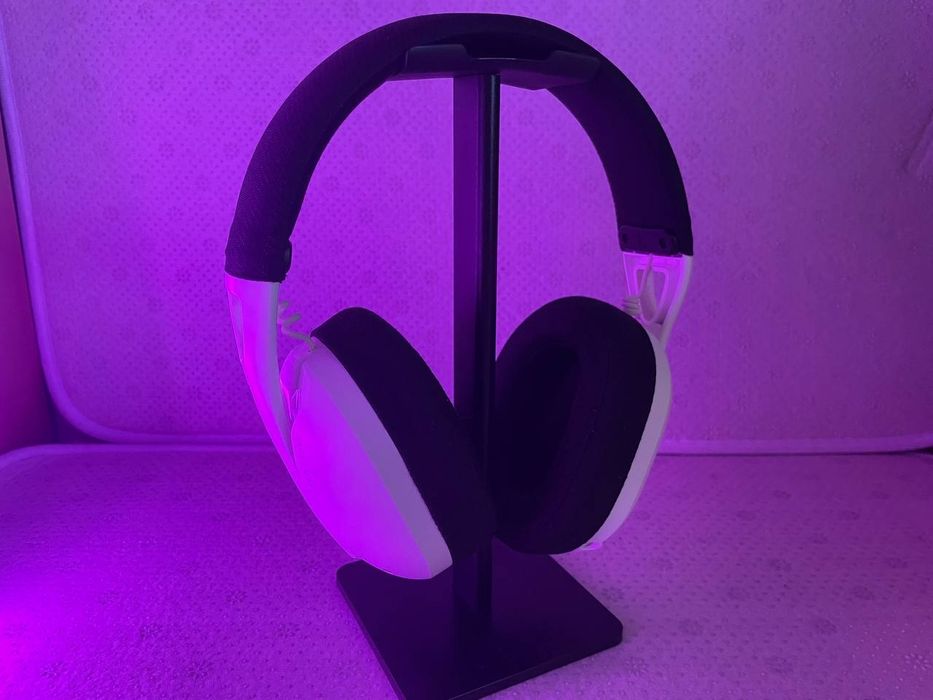 У наявності ігрові навушники  HYPERPUNK 2 провідні та без провідні