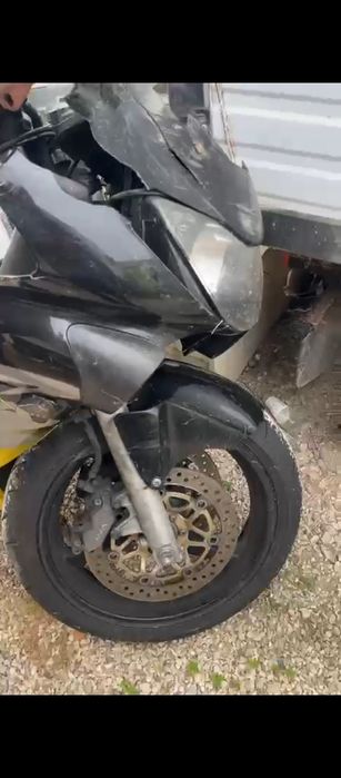 Honda CBR 600 f4 2000 acidentada c/documentos