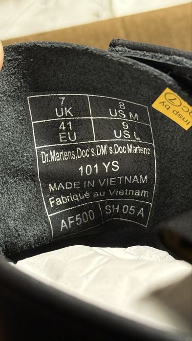 Dr. Martens 6-oczkowe Smooth czarne r. 41 – nowe z metką, pudełko