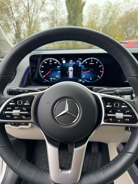 Продам  MERCEDES Benz GLB 250
