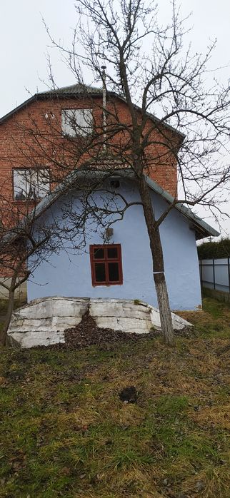 Продається будинок і земельна ділянка в с. Станківці