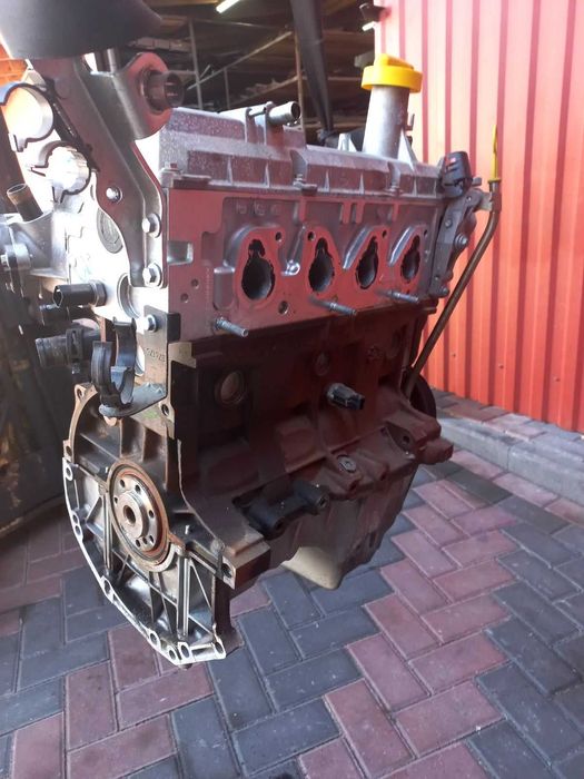 Двигатель Dacia Logan 1.6 8V K7M F 710 пробег 119 тис. км