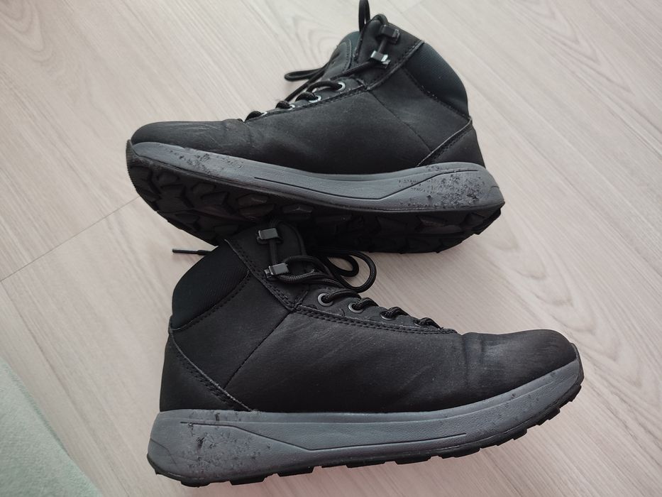 Obuwie jesienne wiosenne 4F 35