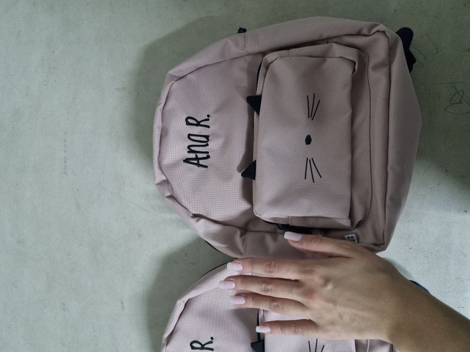 2 mochilas Liewood bordadas