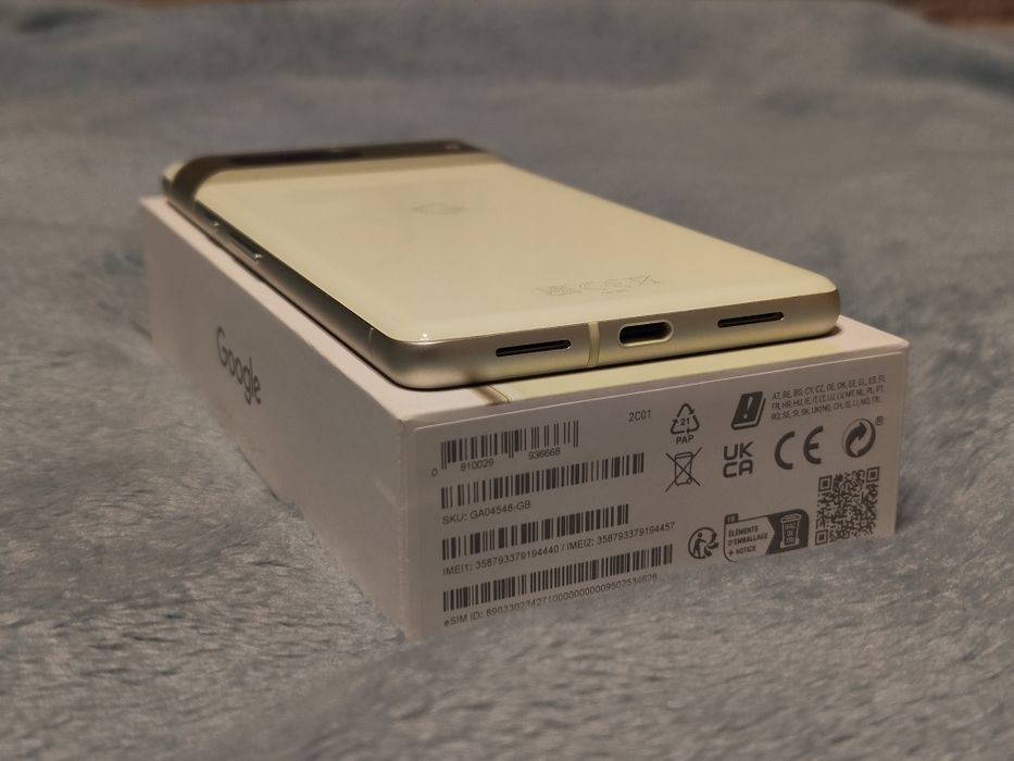 Pixel 7 256 GB Limegrass super stan, komplet + dwa etui, gwarancja