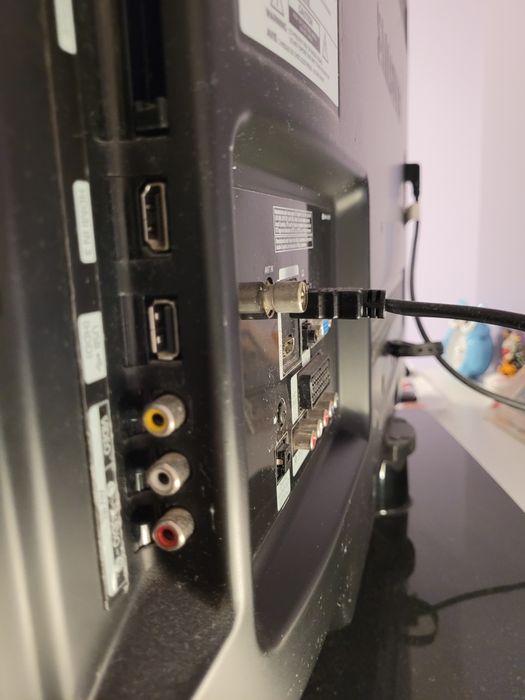 Telewizor Samsung 37 cali dekoder dvb t piloty