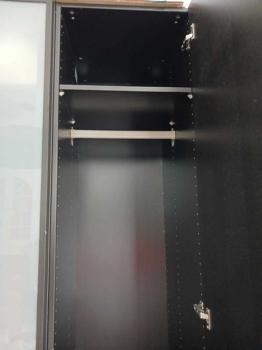 Guarda fatos IKEA com sapateira