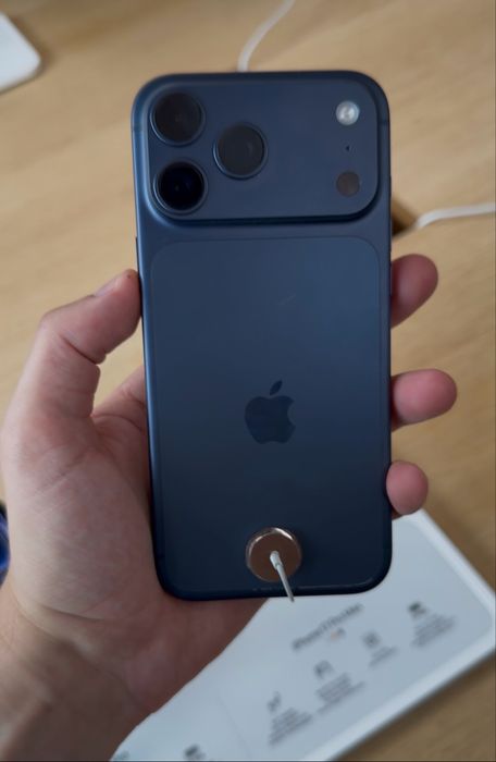 USED Apple iPhone 17 Pro Max Blue 256GB monobank a•bank PrivatBank