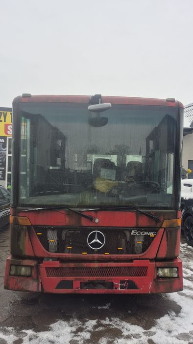 Szyba czołowa / przednia Mercedes Econic 2012