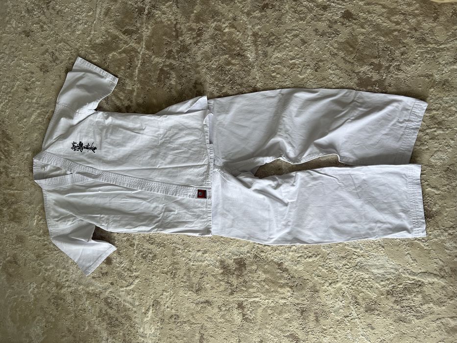 кімоно для карате