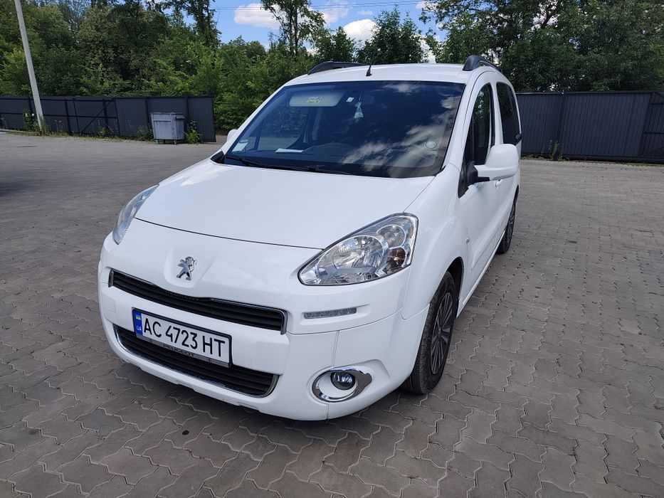 Peugout Partner 2014 рік оригінальний пасажир