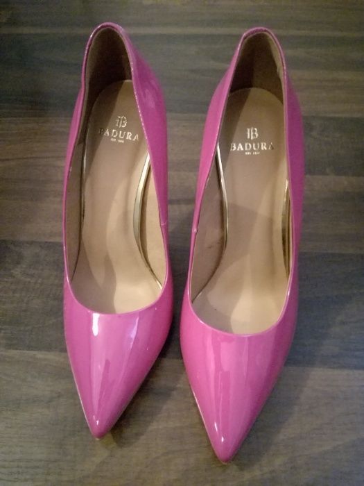 neonowe różowe 38 czółenka szpilki badura