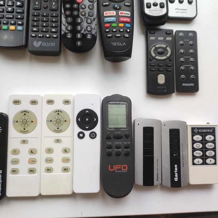 Пульты ДУ б/у Samsung,LG для телевизора,для ламп и не только