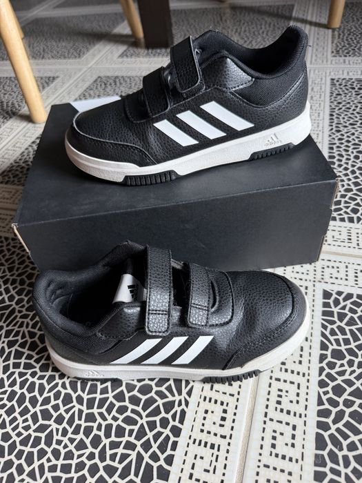 Продам кеди adidas