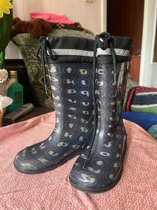 Дитячі гумові чоботи (дощовики) з принтом літер, розмір 30, майже нові