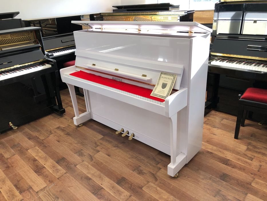 Pianino biale Bohemia Bechstein All Inclusive
