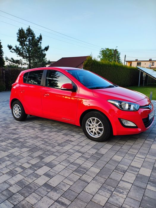 Hyundai i 20 lift 2012 r Niski przebieg !!!.nowe badanie techniczne i OC