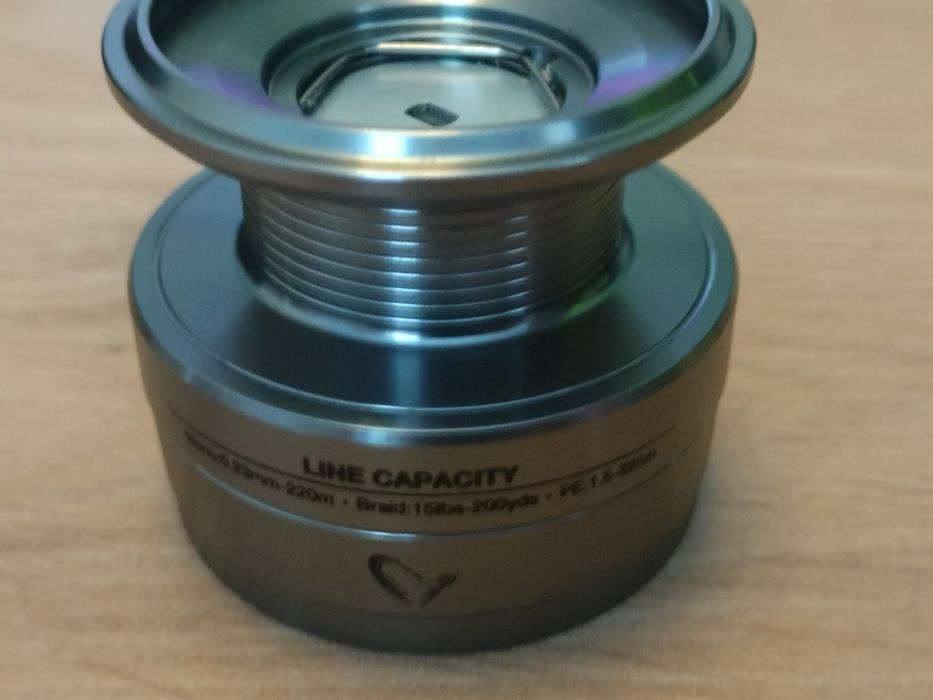 Szpula SAVAGE GEAR SG8 3000H