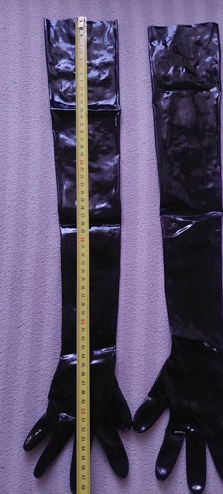 Długie rękawiczki latex