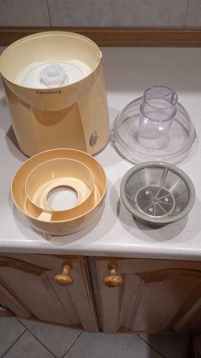 Соковыжималка Elenberg JM-5031