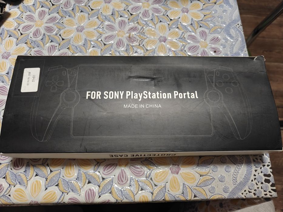 Продам черниці чехол для PlayStation Portal (PS5) PlayStation 5