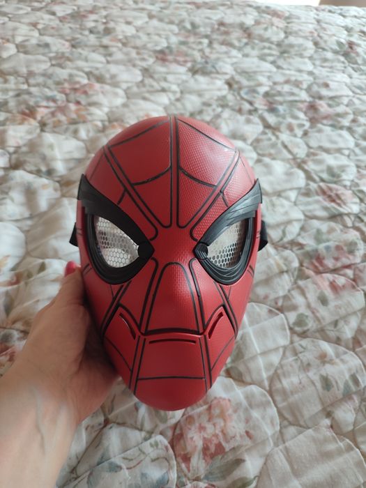 Sprzedam maskę Spider-Mana