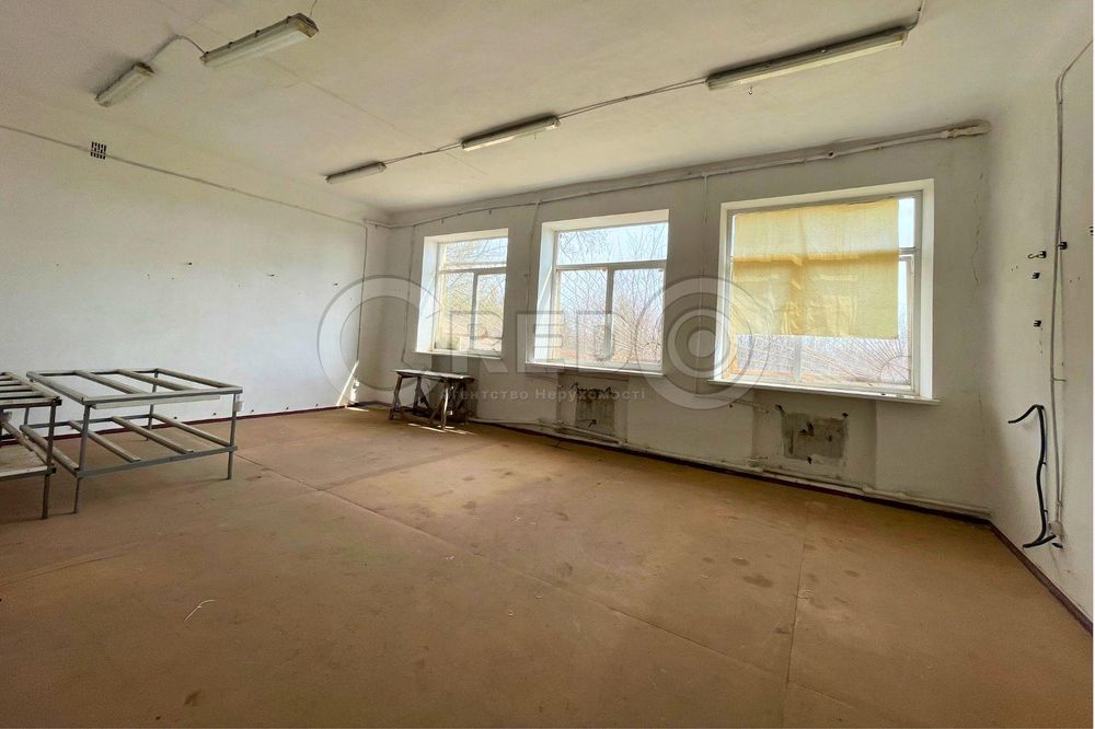 Продаж окремо розташованої будівлі (район Фрунзе).