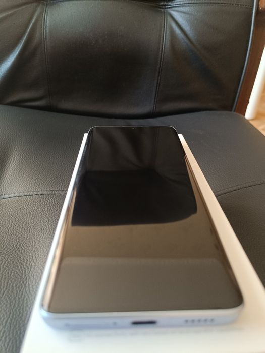 Xiaomi Redmi Note 13 Pro+ 5G 8/256GB White, гарний стан, комплект