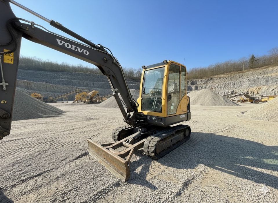 Volvo EC35 mini koparka/ zamienie