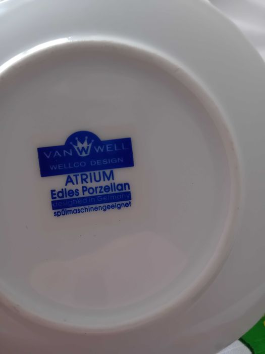 Tanio Porcelanowe filiżanki Friesland i spodki Wan Wel plus 1 gratis