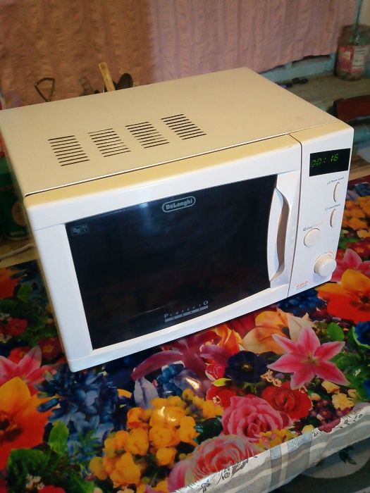 Микроволновка DeLonghi MW355 Италия