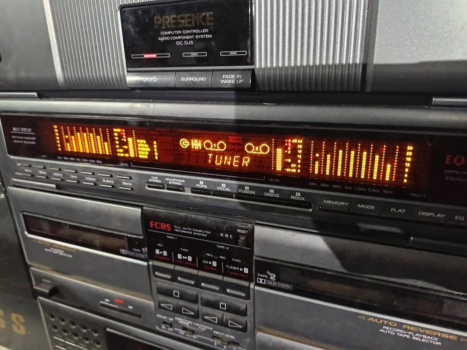 Aparelhagem Sanyo Presence e Sony